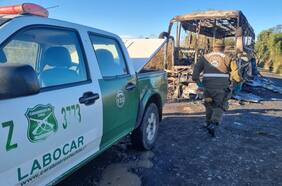Grupo armado quema un bus que trasladaba trabajadores en Perquenco