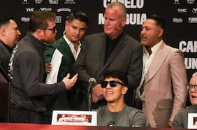 El tenso momento entre Canelo Álvarez y el histórico Óscar De la Hoya que casi termina a los golpes