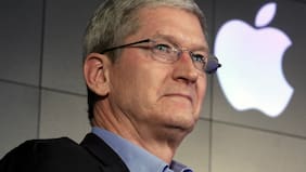 Tim Cook se despide de Apple tras 15 años como CEO y deja el mando en manos de John Ternus con el desafío de la IA