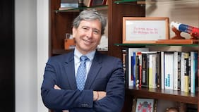 Laurence Golborne respalda abrir parte de la propiedad de Codelco a privados y cuestiona continuidad de Pacheco en Novandino Litio