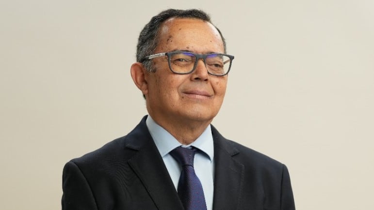 Descentralizar también es formar talento