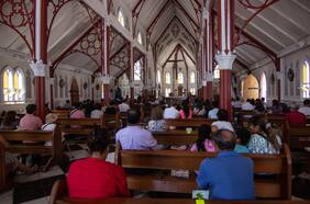 Semana Santa 2023: revisa los días y horarios de las misas en Santiago