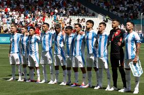 ¿Espíritu olímpico? Franceses pasan la cuenta y pifian el himno de Argentina en el inicio del fútbol