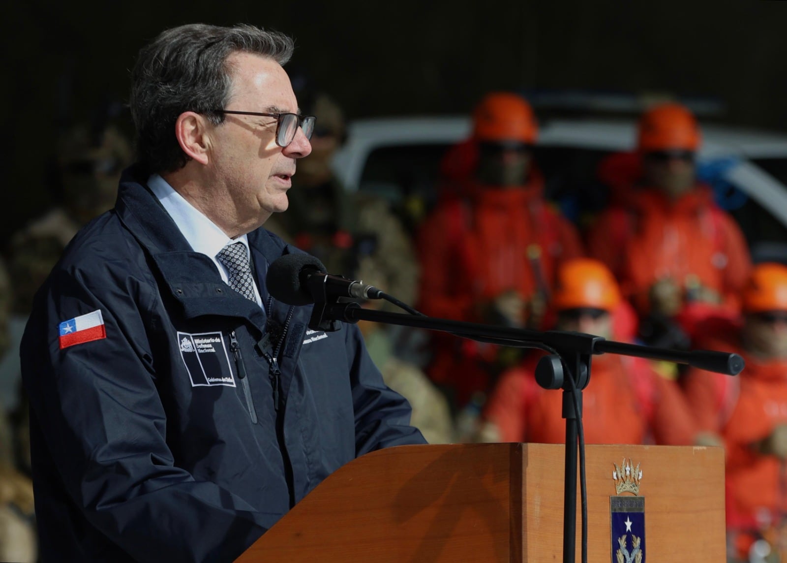Defensa anuncia plan para renovar capacidades militares y presencia de Chile en la zona austral