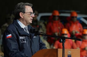 Defensa anuncia plan para renovar capacidades militares y presencia de Chile en la zona austral