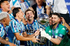 Gabriel Arias se llena de elogios en Argentina tras obtener la Copa Sudamericana con Racing