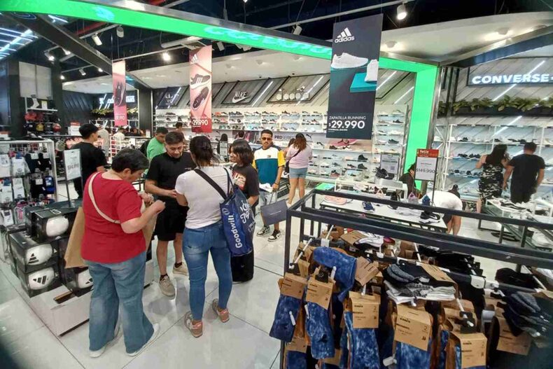 Chile Shopping Center