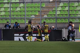 Preocupación en Quillota: jugador de San Luis es internado tras desvanecerse en una actividad con hinchas