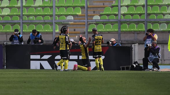 Preocupación en Quillota: jugador de San Luis es internado tras desvanecerse en una actividad con hinchas
