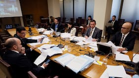 Comisión de Constitución avanza en endurecimiento de sanciones para adolescentes y deja pendientes algunas normas