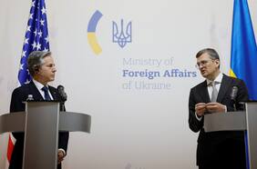 Blinken dice que EE.UU. dará a Ucrania otros US$ 2.000 millones en financiamiento militar