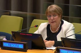 Bachelet enfrenta maratón de preguntas por tres horas para defender su candidatura a la ONU