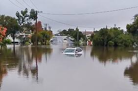 Australia: inundaciones dejan tres muertos y 50.000 personas aisladas