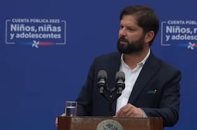 Boric no suelta a Kast y alude otra vez a la “campaña de bots” en la carrera presidencial