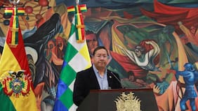 Arce se despide como presidente de Bolivia destacando los logros de su gestión y con críticas a Morales