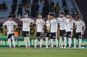 “Nunca había visto una definición por penales como esta”: DT de Colo Colo Fernando Ortiz analiza el triunfo en Uruguay