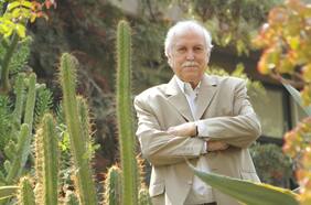 Luis Maira: “No veo ningún defecto que me parezca un obstáculo para que Gabriel logre lo que él cree”