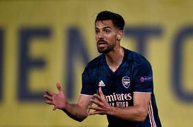 Susto en la Serie A: exdefensa de Flamengo y Arsenal es apuñalado por la espalda en un centro comercial