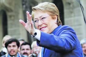 Bachelet en foro sobre mujeres: “Si yo no hubiera sido ministra de Defensa jamás mi partido me hubiera llevado como candidata a la Presidencia, teniendo una larga historia política”