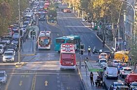 Una escolar de 14 años muere tras ser atropellada por una micro en la comuna de Santiago