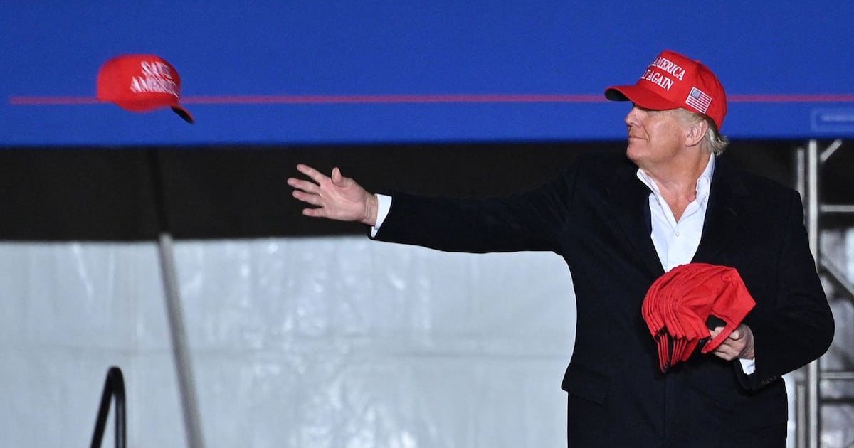 El legado del aprendiz de brujo en la Casa Blanca: Consecuencias visibles tras un año de decisiones erráticas