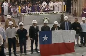 Uno de los 33 mineros rescatados realiza discurso en la misa fúnebre del expresidente Piñera