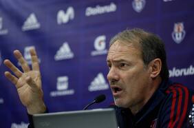 Superman Vargas emplaza a la rectora por el presente de la “U”: “No puede desentenderse de esta situación”