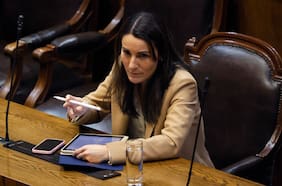 Ministra Arzola defiende revisión de mochilas en proyecto de Escuelas Protegidas: “Es una necesidad y hay que hacerle frente”