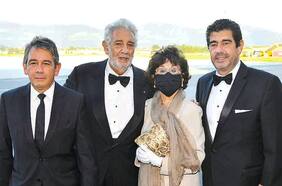 Domingo vuelve a teatros europeos a pesar de denuncias