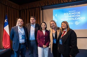 Ministra Marín y presidenta del Senado se reúnen con la ACHM en el primer seminario sobre equidad de género en las municipalidades