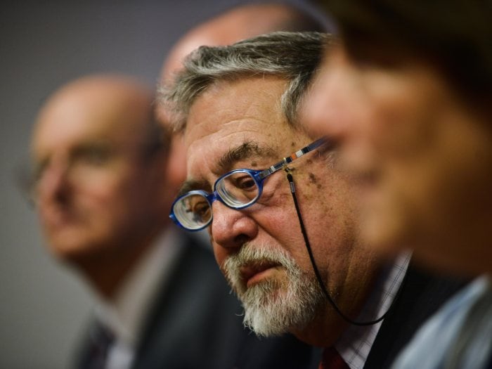 Muere Abraham Santibáñez, Premio Nacional de Periodismo