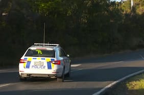 El dramático final del padre fugitivo que secuestró a sus hijos durante cuatro años en un bosque de Nueva Zelanda