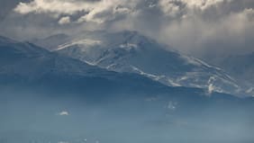 Autorizan reapertura temporal de rutas a centros de montaña en la RM: habrá horario de bajada y subida controlada