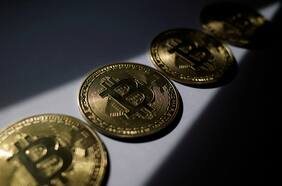 Bitcoin rompe barrera de los US$66 mil y podría seguir subiendo