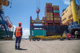 Empresa portuaria del grupo Von Appen activa millonaria demanda contra Uruguay ante el Ciadi