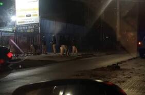 Efectivos policiales y del Ejército impiden saqueo a supermercado en Puente Alto