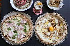 Para pizzeros de corazón: locales en Santiago con tenedor libre de pizza