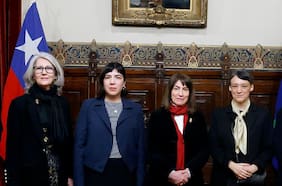 U. de Chile y Fundación Pedro Montt entregan Premio Manuel Montt 2024 a María José Ferrada y Victoria Ramírez Mansilla