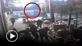 Cámara de seguridad registra el momento en que un detective da muerte a un delincuente en Estación Central