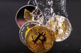 Ethereum y monedas alternativas lideran desplome de criptodivisas