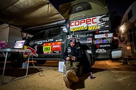 Pilotos del Team Maxus acondicionaron dos T60 para enfrentar el Dakar 2022