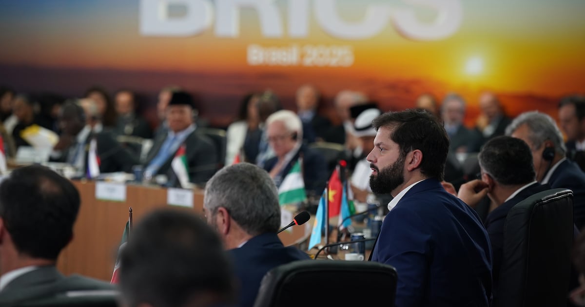 Presidente Boric impulsa el multilateralismo en la Cumbre de los Brics: ¿Una nueva era para Chile en el escenario global?
