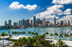 Chilenos en Florida: por qué se compran cada vez más terrenos y se construyen casas en Estados Unidos