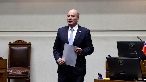 Indicación de último minuto: gobierno acuerda con alcaldes “compensación total” a municipios por exención de contribuciones