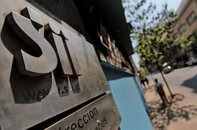 Correo del SII por cambio de domicilio preocupa a emprendedores y afirman que es un obstáculo para las Pymes