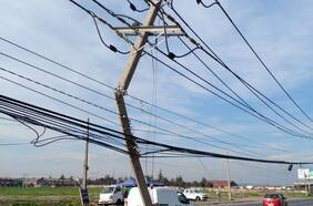CGE reporta un aumento de postes chocados y clientes afectados en 2023