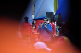 Maduro pide “investigación exhaustiva” tras denuncia de ejercicio militar en Argentina que “contemplaba” una “invasión” a Venezuela