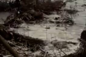 Así se registraron las potentes marejadas que causaron graves daños en la costa de la región de Ñuble