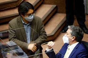 RD se suma al PC y anuncia que respetarán acuerdo administrativo que permitirá a Coloma presidir la Cámara Alta