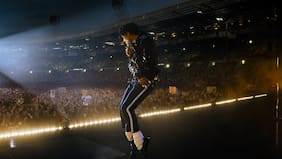 El otro final que tendría la cinta sobre Michael Jackson: redada en Neverland y acusaciones de abuso sexual